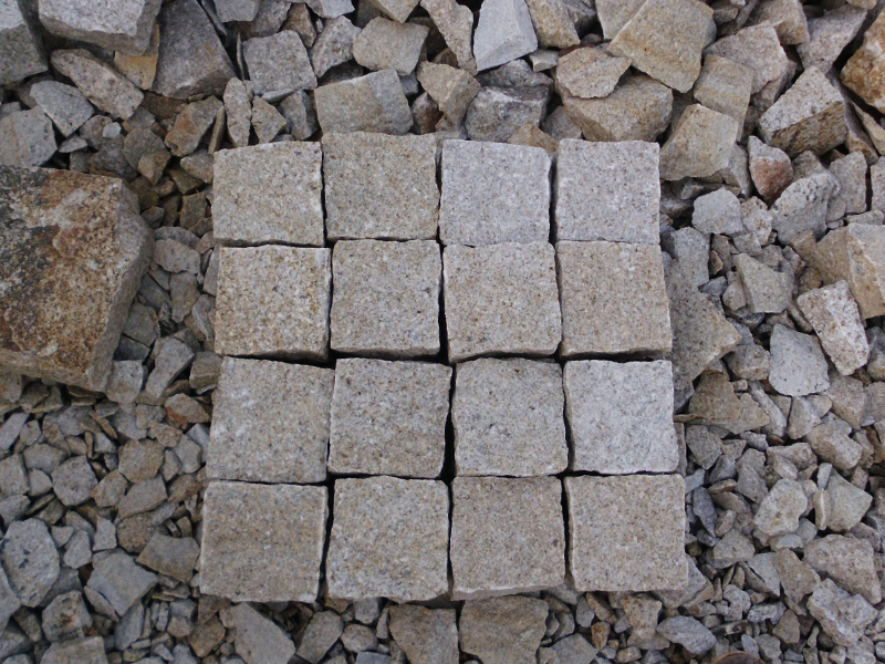 G682 Yellow Granite Cubes Outdoor Gardern Pavers-2