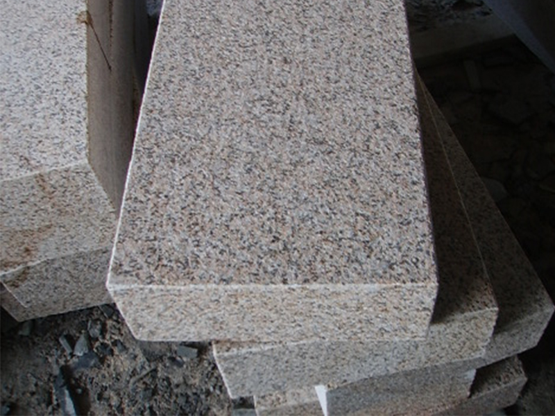 G682 Yellow China Granite Steps For Public Place-9